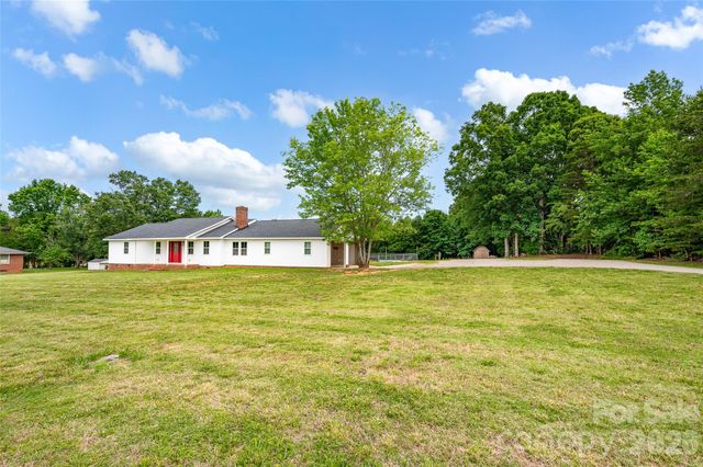 581 Barry Oak Road, Statesville, NC 28625