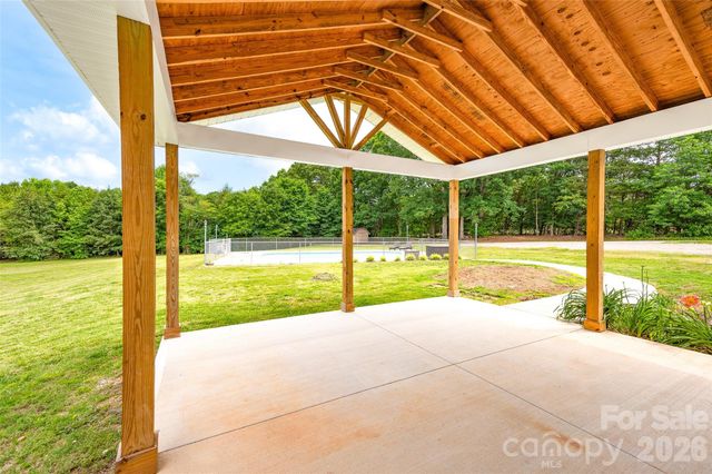 581 Barry Oak Road, Statesville, NC 28625