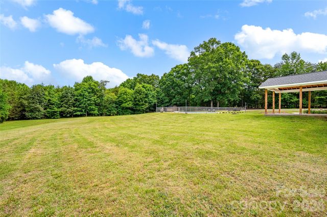 581 Barry Oak Road, Statesville, NC 28625