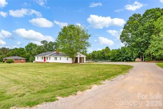 581 Barry Oak Road, Statesville, NC 28625