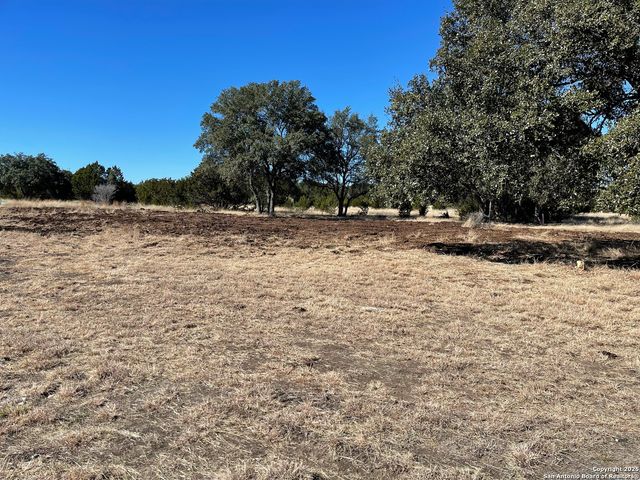 1088 BUCKSKIN TRAIL, Pipe Creek, TX 78003