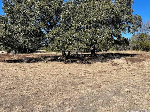 1088 BUCKSKIN TRAIL, Pipe Creek, TX 78003