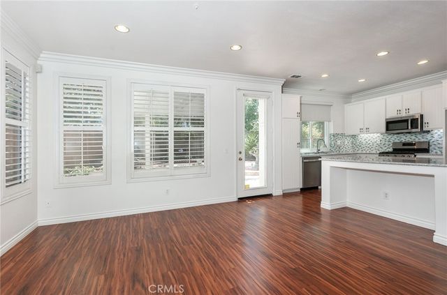 38 Eaglecreek, Irvine, CA 92618