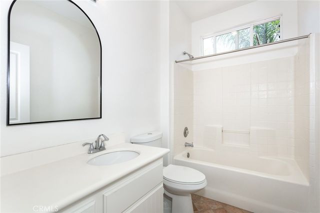 38 Eaglecreek, Irvine, CA 92618