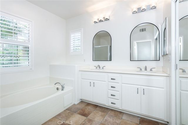 38 Eaglecreek, Irvine, CA 92618
