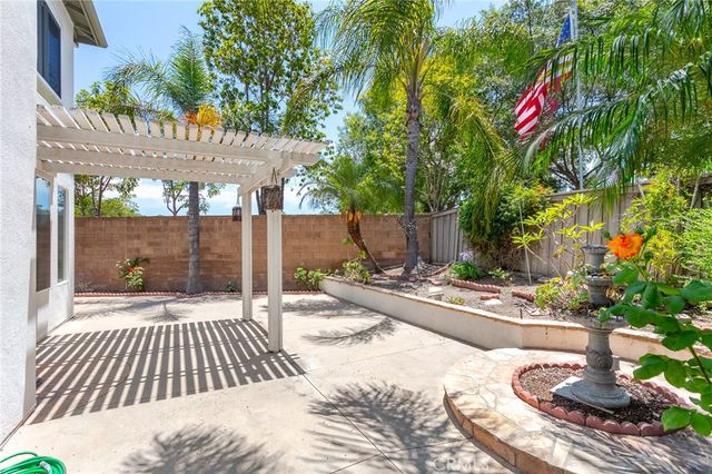 38 Eaglecreek, Irvine, CA 92618