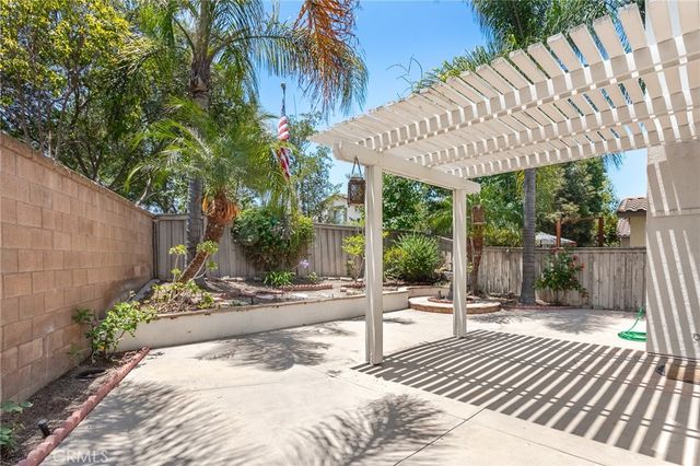 38 Eaglecreek, Irvine, CA 92618