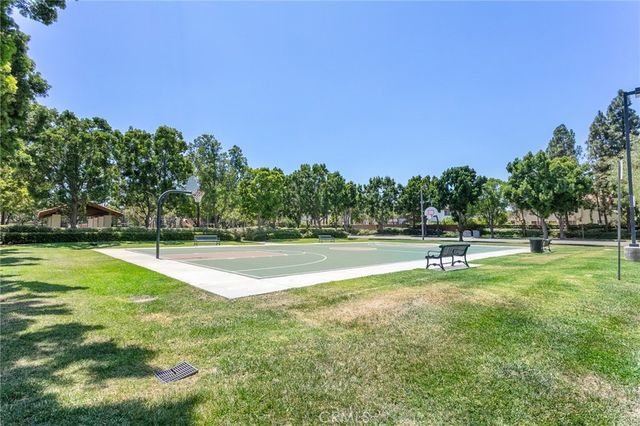 38 Eaglecreek, Irvine, CA 92618