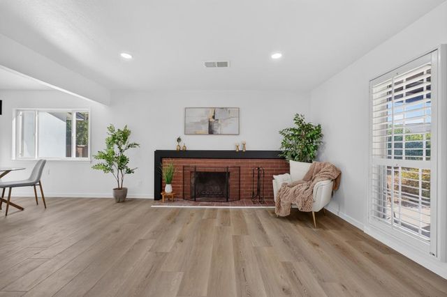 7115 OAKBERRY Way, Citrus Heights, CA 95621