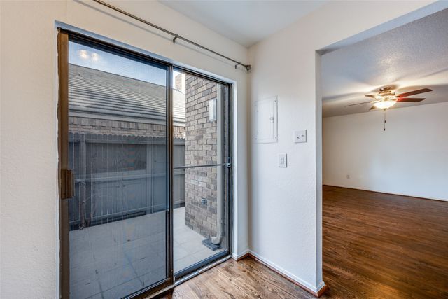 1105 Bert Drive B, Arlington, TX 76012