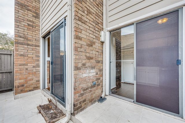 1105 Bert Drive B, Arlington, TX 76012