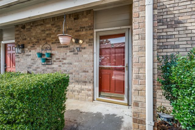 1105 Bert Drive B, Arlington, TX 76012