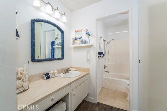 8877 Lauderdale Court 209E, Huntington Beach, CA 92646