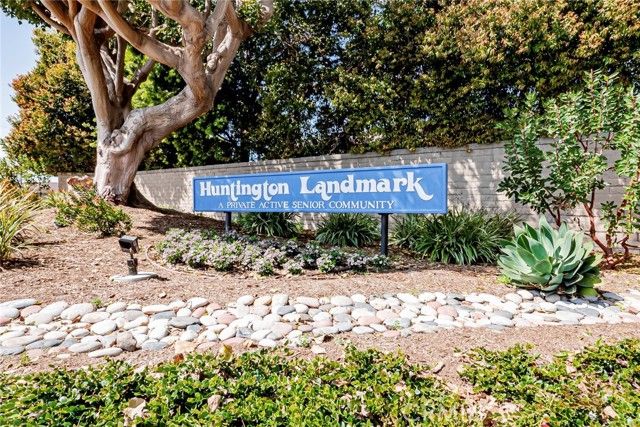8877 Lauderdale Court 209E, Huntington Beach, CA 92646
