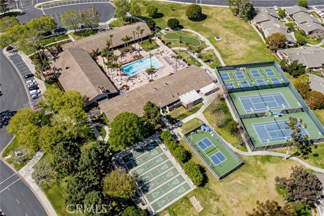 8877 Lauderdale Court 209E, Huntington Beach, CA 92646