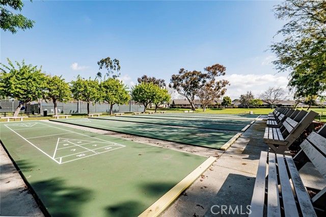 8877 Lauderdale Court 209E, Huntington Beach, CA 92646