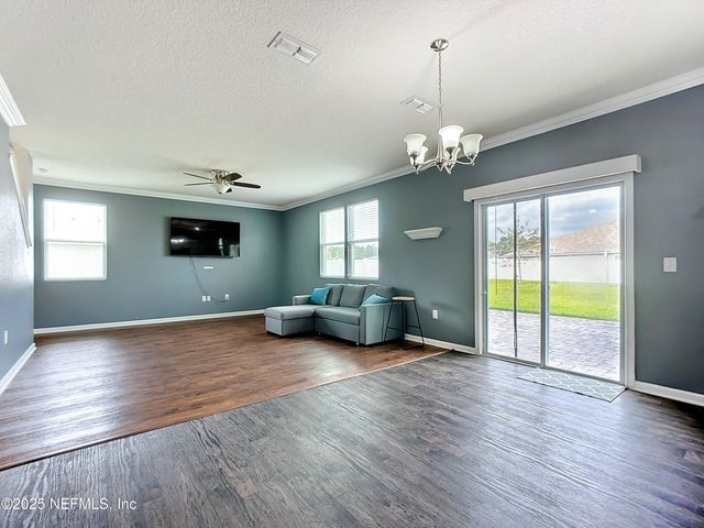 6925 SANDLE Drive, Jacksonville, FL 32219