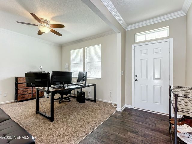 6925 SANDLE Drive, Jacksonville, FL 32219