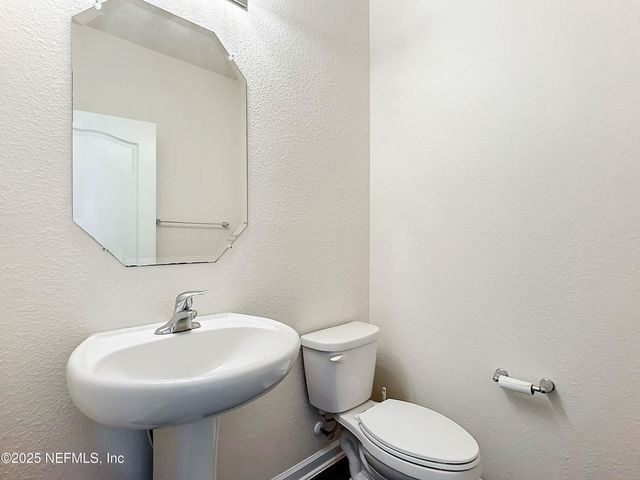 6925 SANDLE Drive, Jacksonville, FL 32219
