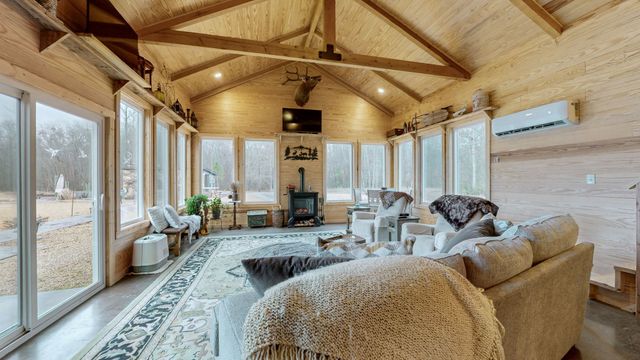 11957 HWY 79N, Buchanan, TN 38222
