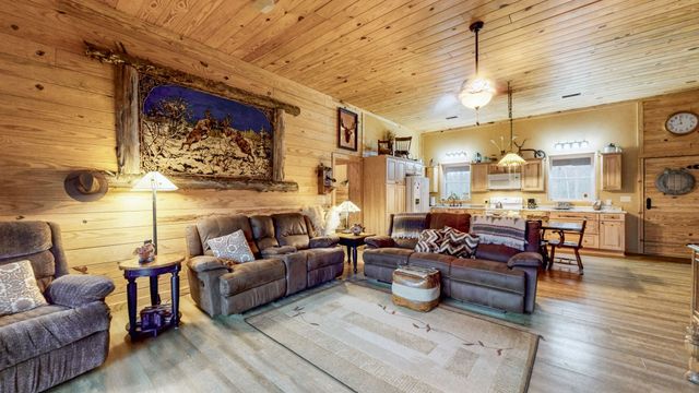 11957 HWY 79N, Buchanan, TN 38222