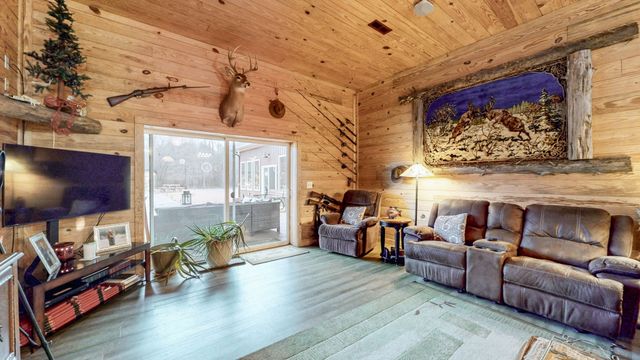11957 HWY 79N, Buchanan, TN 38222