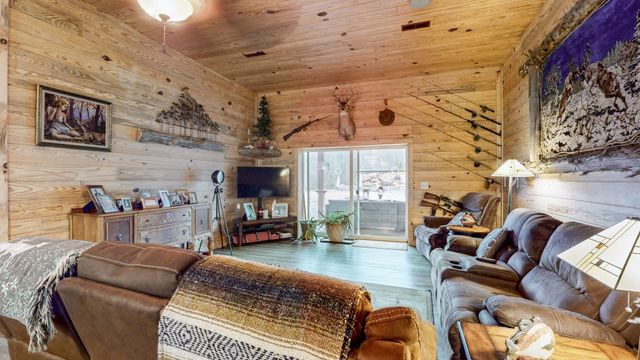 11957 HWY 79N, Buchanan, TN 38222
