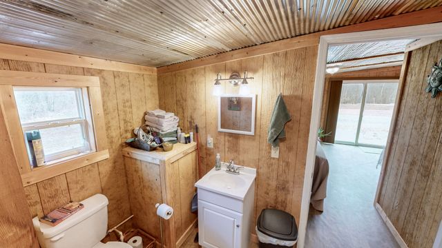 11957 HWY 79N, Buchanan, TN 38222