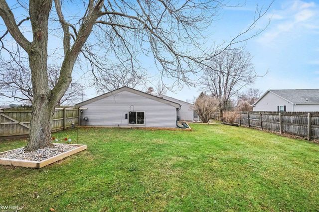 2519 Solarwood Drive, Davison, MI 48423