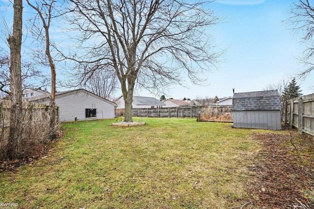 2519 Solarwood Drive, Davison, MI 48423
