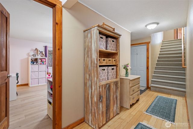 38220 NE Sunset Falls Road, Yacolt, WA 98675