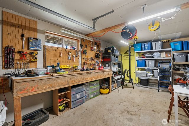 38220 NE Sunset Falls Road, Yacolt, WA 98675