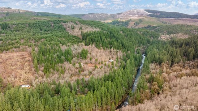 38220 NE Sunset Falls Road, Yacolt, WA 98675