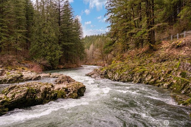 38220 NE Sunset Falls Road, Yacolt, WA 98675