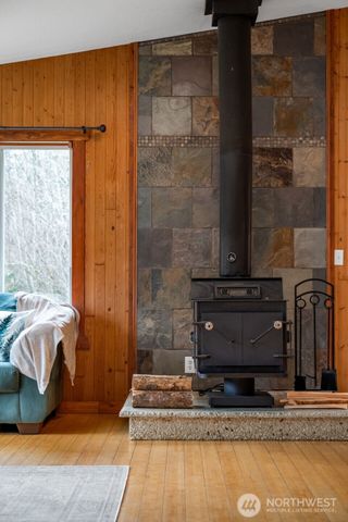 38220 NE Sunset Falls Road, Yacolt, WA 98675