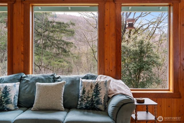 38220 NE Sunset Falls Road, Yacolt, WA 98675