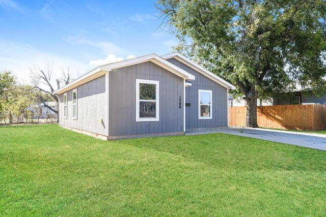 1208 WILLIAMS AVENUE, Wichita Falls, TX 76301