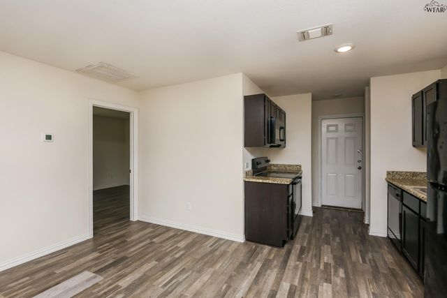 1208 WILLIAMS AVENUE, Wichita Falls, TX 76301