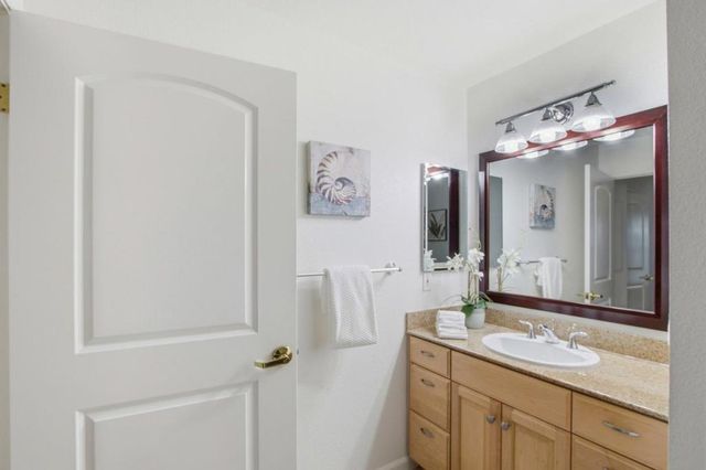 631 E El Camino Real 102, Sunnyvale, CA 94087