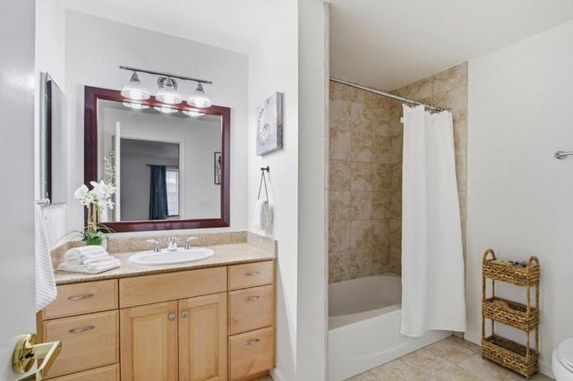 631 E El Camino Real 102, Sunnyvale, CA 94087