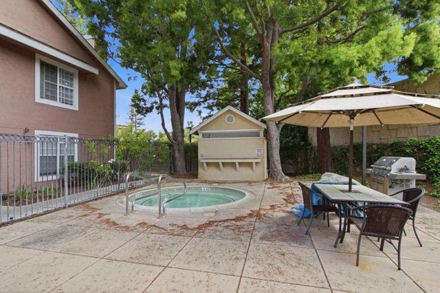 631 E El Camino Real 102, Sunnyvale, CA 94087