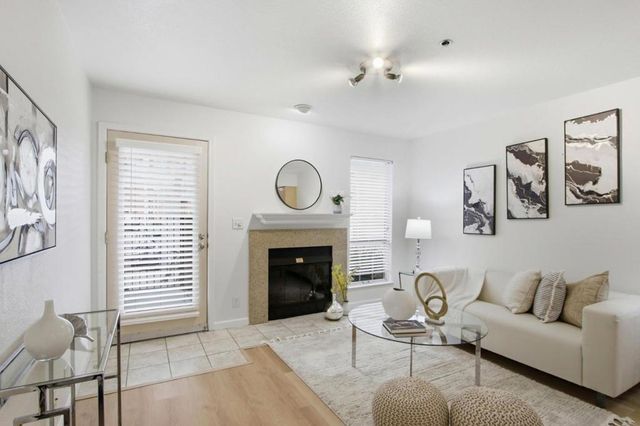 631 E El Camino Real 102, Sunnyvale, CA 94087