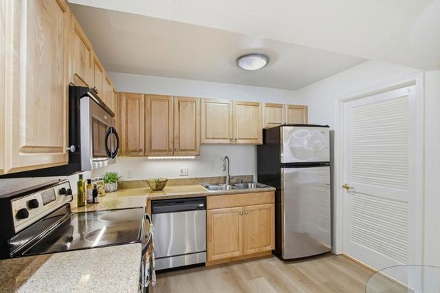 631 E El Camino Real 102, Sunnyvale, CA 94087