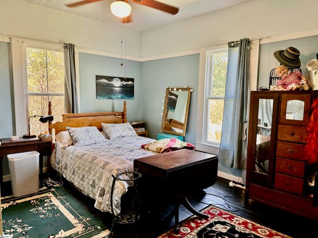 206 E Greenwood Street, Landrum, SC 29356