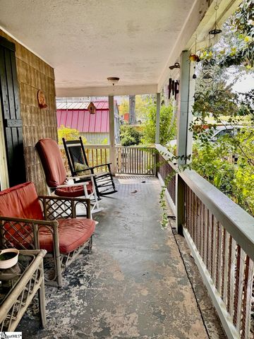 206 E Greenwood Street, Landrum, SC 29356