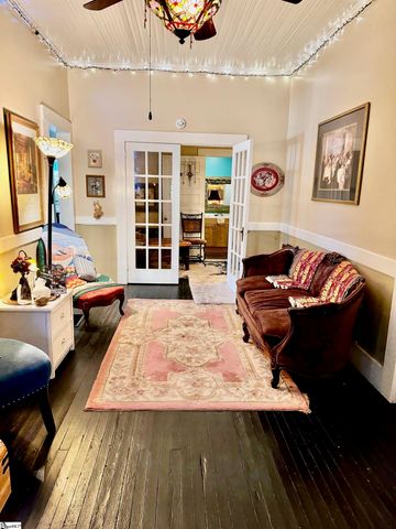 206 E Greenwood Street, Landrum, SC 29356