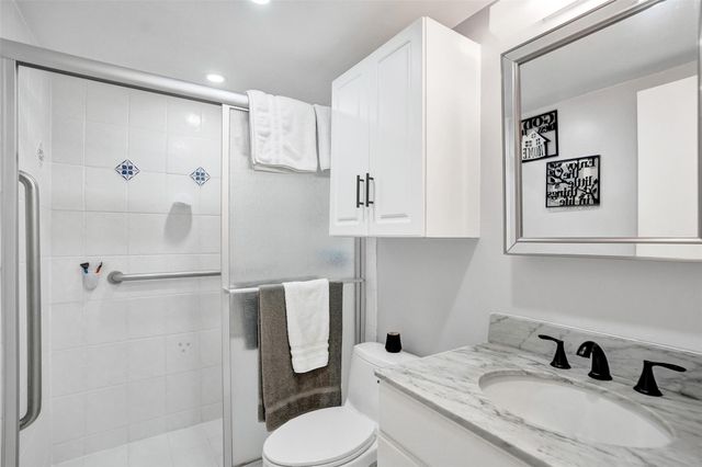 711 SE 7th Avenue 4, Pompano Beach, FL 33060