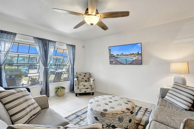 711 SE 7th Avenue 4, Pompano Beach, FL 33060