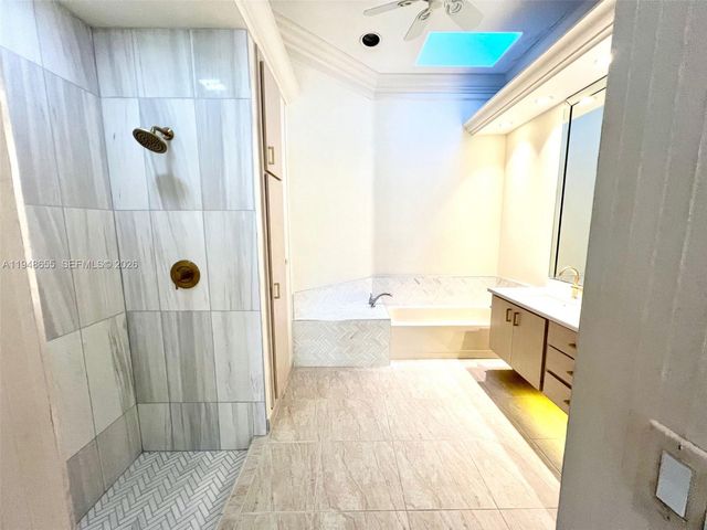 7625 SE Bay Cedar Cir, Hobe Sound, FL 33455