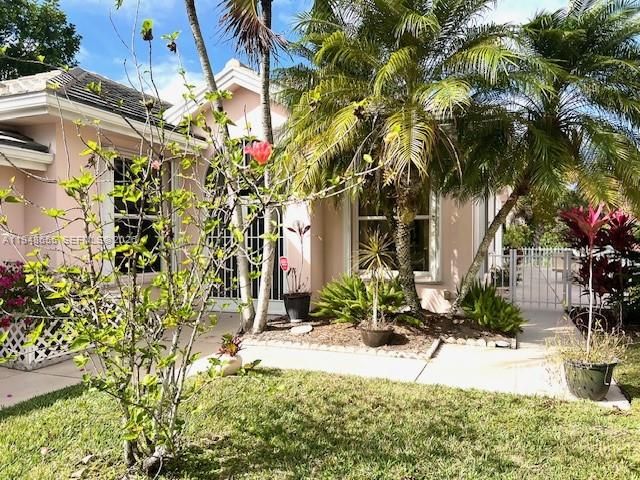 7625 SE Bay Cedar Cir, Hobe Sound, FL 33455